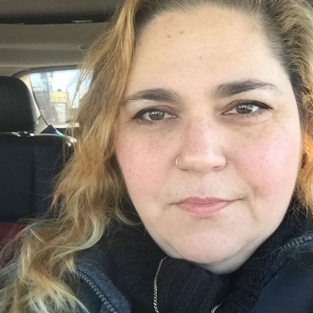 Meet your Posher, Monette